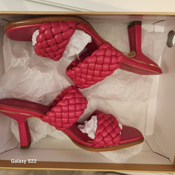 Michael Kors "Amelia" Rubin Red Heeled sandals. NIB. Size 7 - Picture 10 of 11